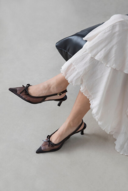 Noble Women's Heeled Shoes with Mesh Detail and Wrinkled Finish Leather Brown
