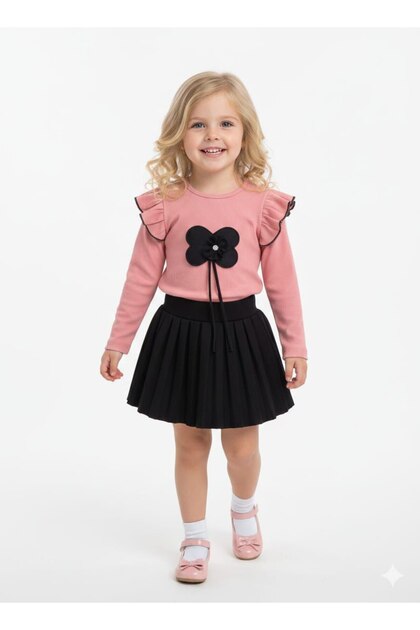 Girl's Stylish Long-Sleeved Holiday Outfit with Ruffled Skirt