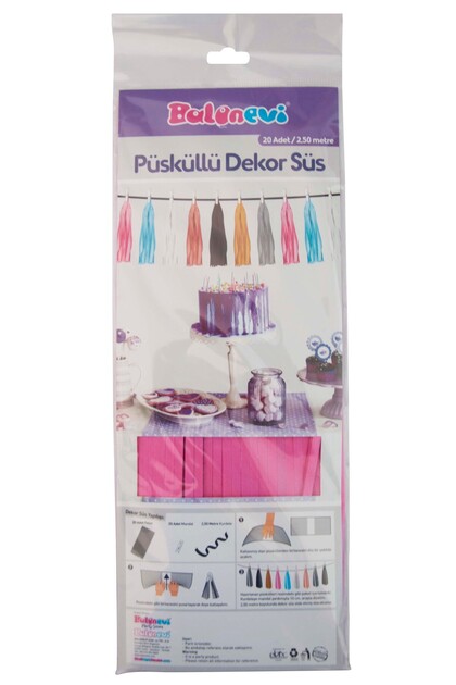 Ornament decorativ cu ciucuri roz