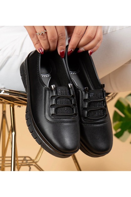 Women's Black Orthopedic Sole 4 Point Stone Embellished Laceless Ballet Flats Mother Shoes