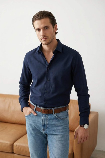 Lacivert Normal Kalıp/Regular Fit Gabardin Dokulu Kolay Ütülenir Erkek Dokuma Gömlek TMNSS26GO00006
