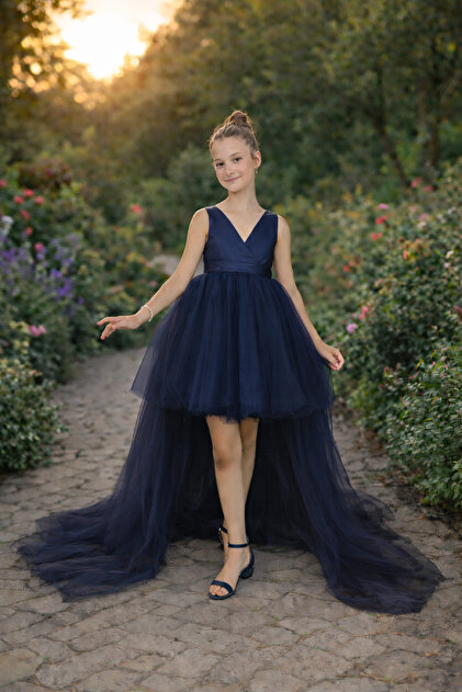 plus size cocktail and party dresses Ever-Pretty Inclusive Plus Size Glitter V-Neck Flutter Sleeve Midi Cocktail Dress