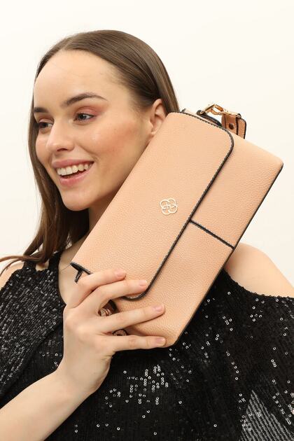 Women's Hand Shoulder Bag with Powder Logo Detail