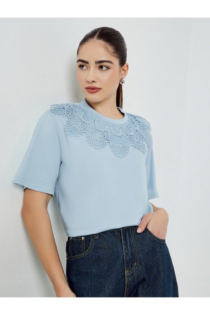 Blue Lace Neckline Short Sleeve T-Shirt