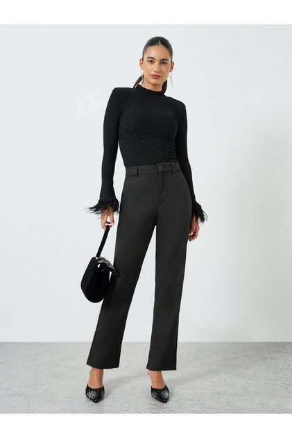 Black Mid-Rise Tapered Fit Pants
