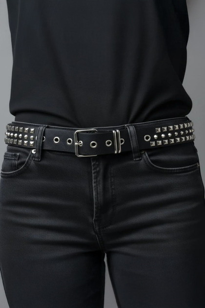 Black Rocker Eyelet Detailed Pyramid Leather Belt