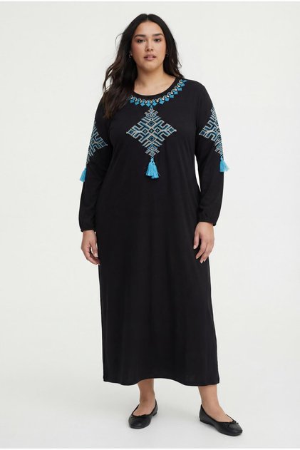 Women's Plus Size Diamond Pattern Embroidery Detail Long Sleeve Black Dress