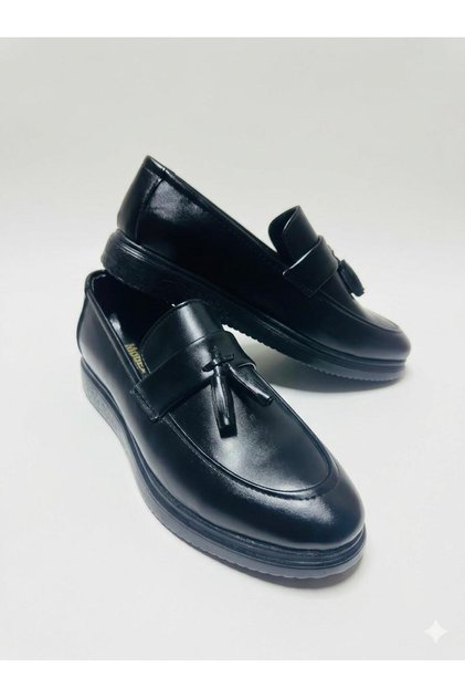 Erkek / Kadın Siyah Rugan / Cilt Püsküllü Loafer Klasik Ayakkabı