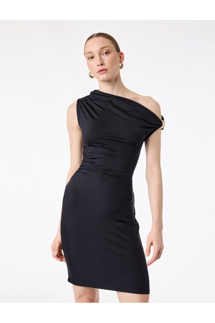Slim Fit Asymmetrical Boat Neck Draped Sleeveless Mini Dress with Accessory Detail