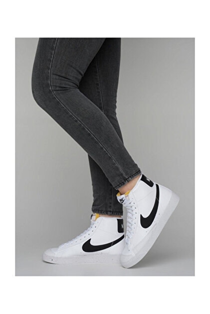 Nike Kadın Günlük Ayakkabı W Blazer Mid '77 Next Nature DO1344-101