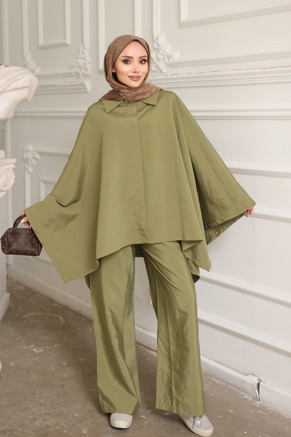 Khaki Buttoned Trousers Poncho Set