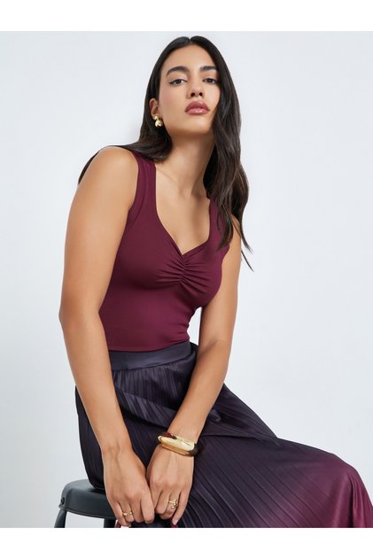 Burgundy Sweetheart Neck Sleeveless Tank Top