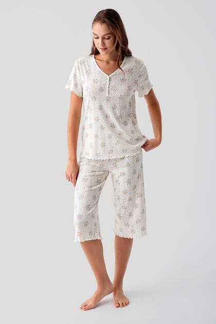 Short Sleeve Buttoned Floral Patterned Openwork 100% Cotton Capri Pajama Set