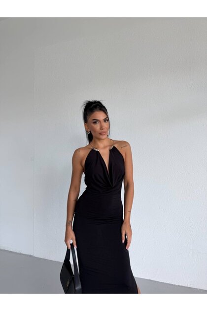 cross over halter neck dress Petal and Pup Women's Betsy Halterneck Maxi Dress main image 1