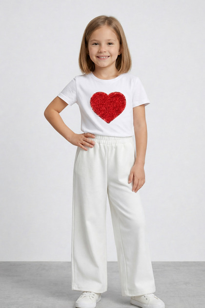 Girls' Red Heart T-Shirt White Wide Leg Pants April 23 Show Outfits