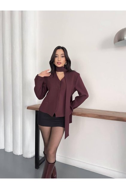 V-Ausschnitt-Blazerjacke mit Schal