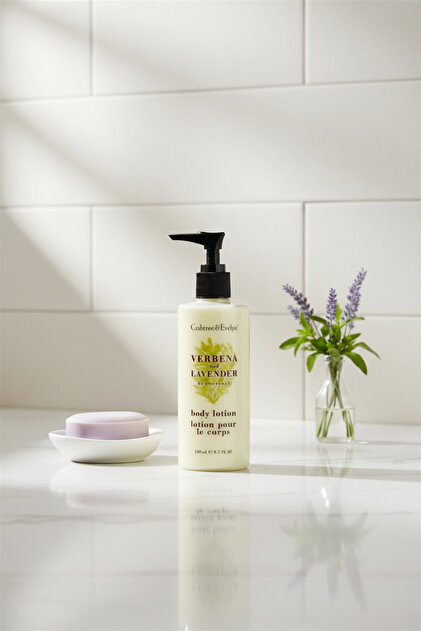 Crabtree Evelyn Crabtree & Evelyn's verbena & Lavender Body Lotion