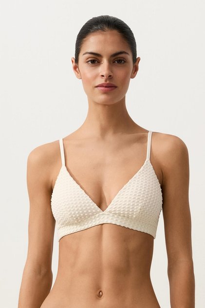 Üçgen tığ işi kabarcık bikini üstü