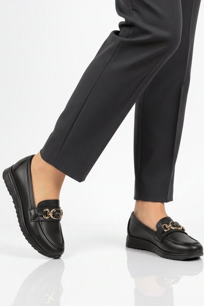 Black women's casual shoes