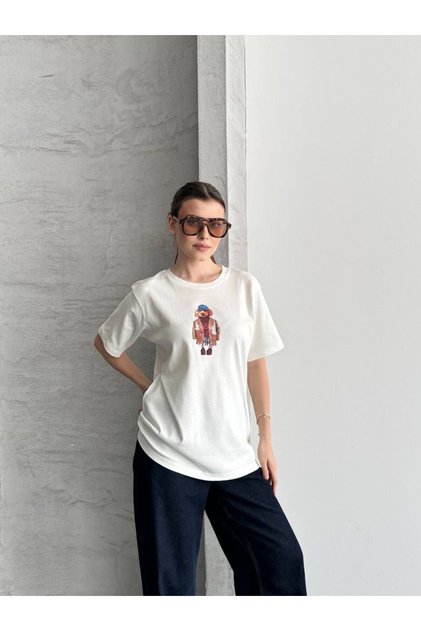 Byc White Stone Dog Printed Interlock Fabric Short Sleeve T-Shirt