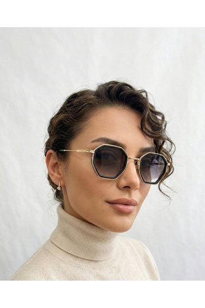 L171 C195 47 نظارات شمسية نسائية