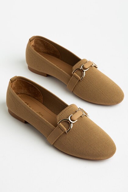 Plus Size Women's Ballet Flats Mink Textile Round Toe Buckled