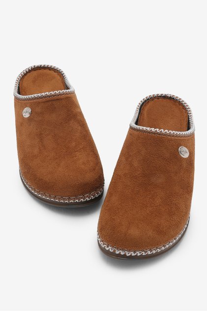 Women's Tan Comfortable Fit PU Sole Daily Slipper