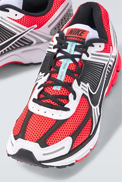 Nike Air Zoom Vomero 5 Se Erkek Koşu & Antenman Spor Ayakkbısı