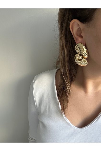 Knotted Model Vintage Gold Earrings