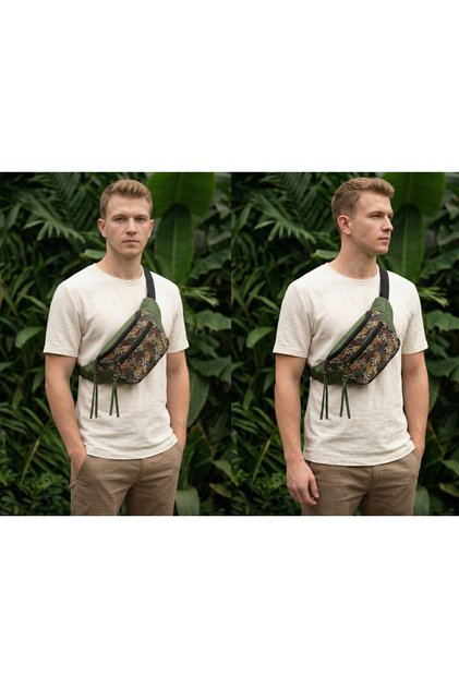 Green Tropical Leaf Patterned Waterproof Waist Bag Adjustable Strap Pieces
