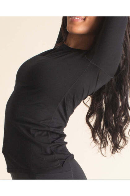 Branwyn Merinos Wool Ü Black Long Sleeve Top