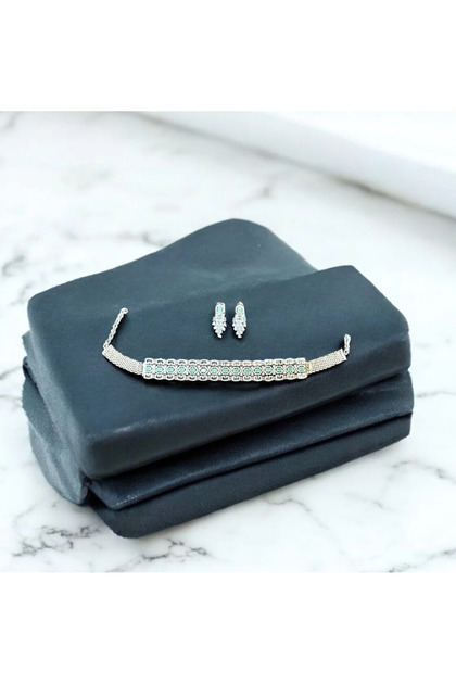 Choker Necklace