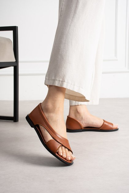 Hellbraune Damensandalen mit offener Vorderseite, Sommerschuhe, Ballerinas