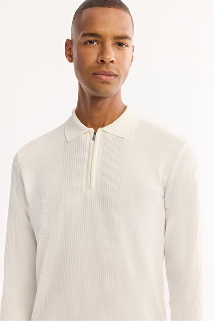 Avva Men's Ecru Polo Neck Zippered Rayon Non-Pilling Textured