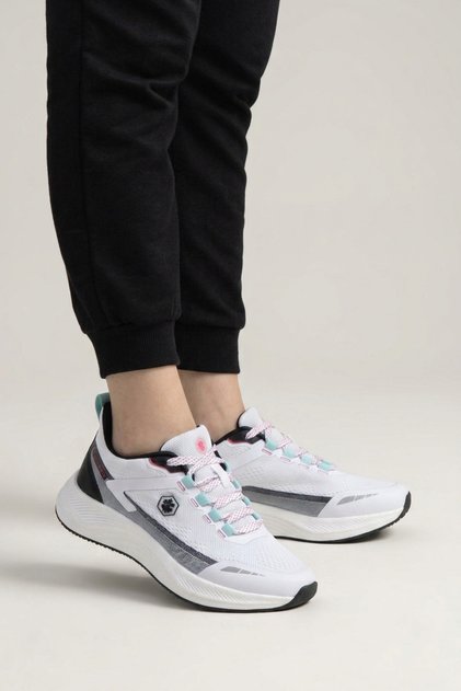 A4380 White Women Sneakers