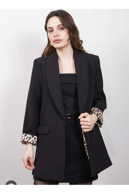 Leopar Detaylı Blazer Ceket