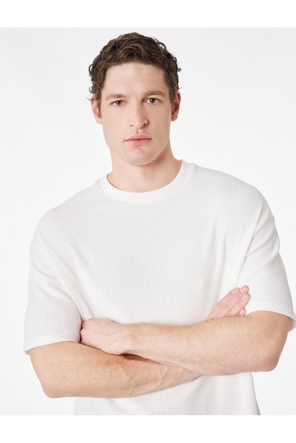 White Short Sleeve Crew Neck Cotton Basic Oversized T-Shirt