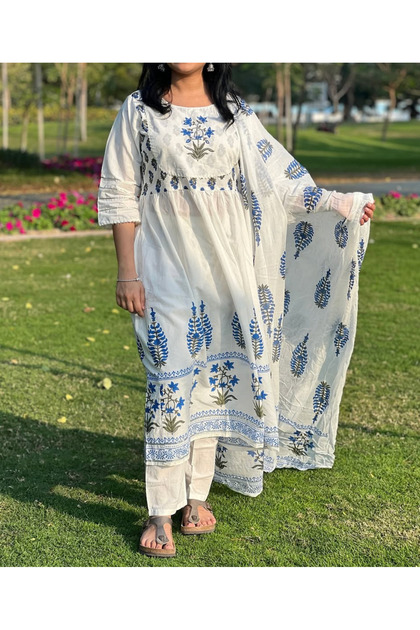 Premium white cotton 3pc kurti set / salwar suit with blue floral prints for women