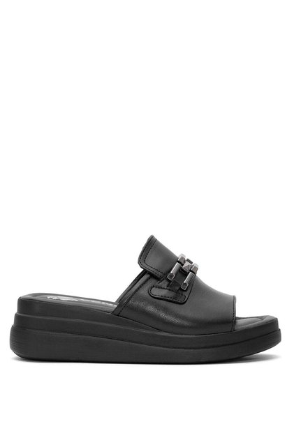 2409915Y Women Leather Slipper
