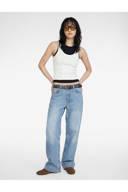 Slim Fit Stone Detailed Sleeveless U-Neck Blouse