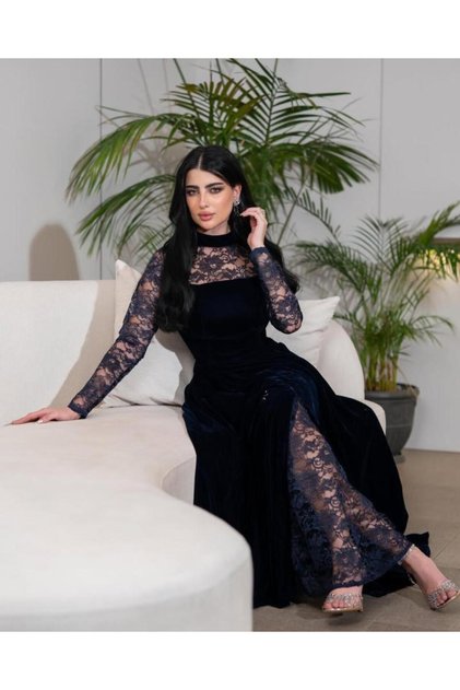 فستان سهرة من المخمل الأزرق الدافئ