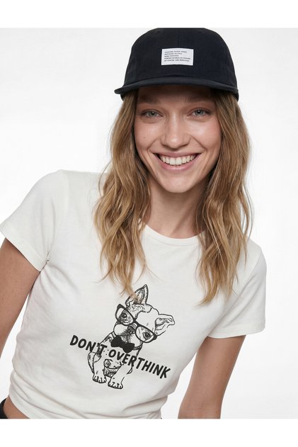 Slim Fit Pamuklu Kısa Kollu Bisiklet Yaka Köpek Baskılı Tişört