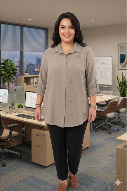 Plus Size Women's Ayrobin K Linen Daisy Shirt