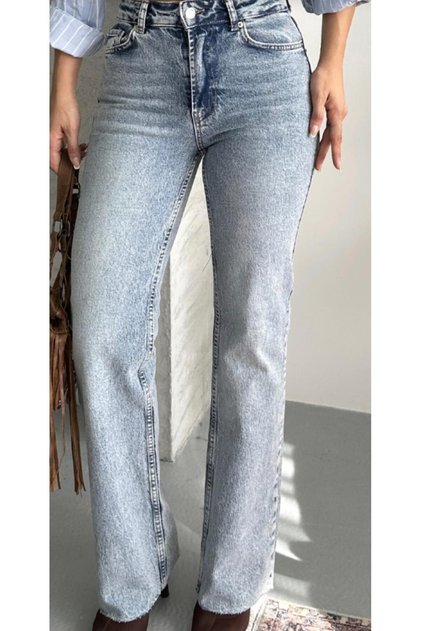 Cut-Edge High Waist Tinted Light Blue Denim Pants