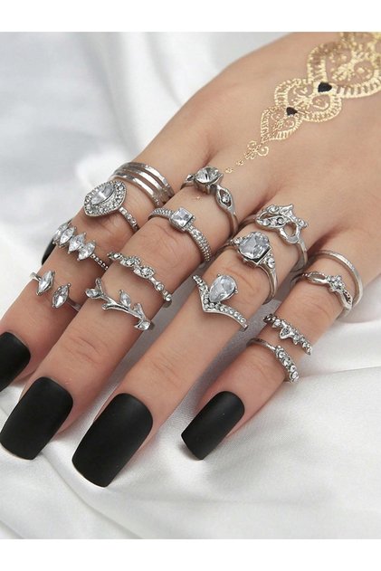 Women's open heart-shaped ring set adorned with sparkling rhinestones – 15 pieces