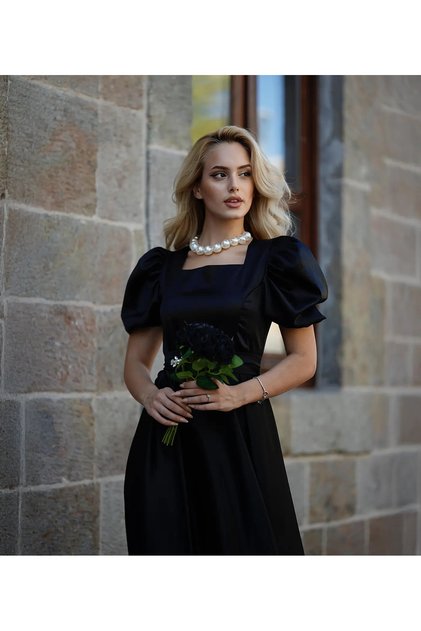 Women's Black Square Collar Watermelon Sleeve Stoned Belt Piece Long Satin Evening Dress