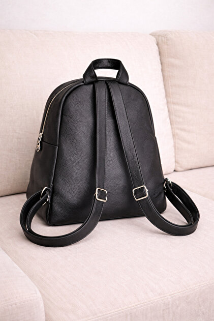 MILANOFOX Women's Black Mini Multi-Compartment Leather Backpack
