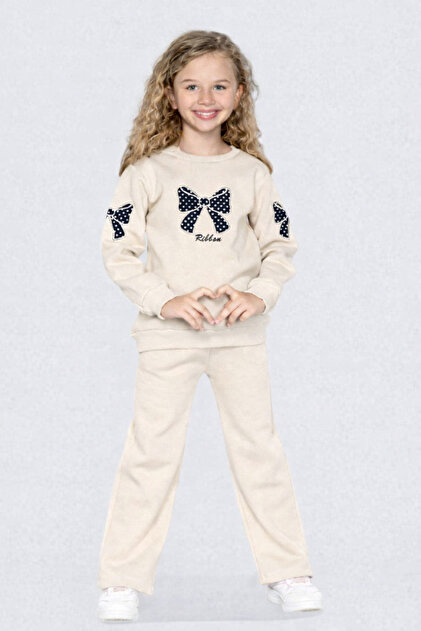 Winter Girl's Three-Piece Set - Stylish and Comfortable Set with Embroidered Bow and Polka Dots