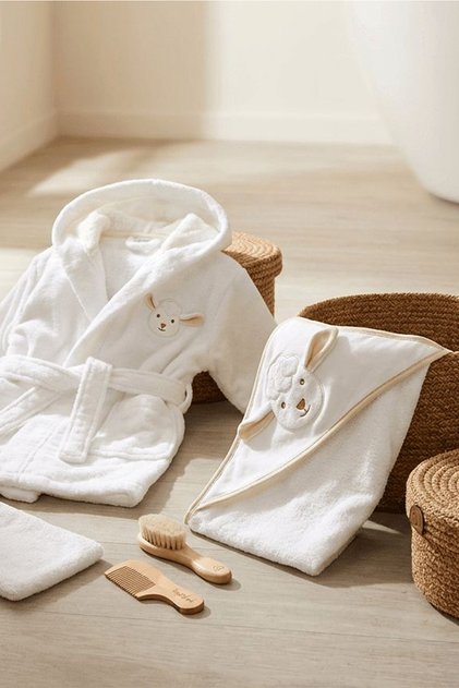 Baby Bath Set Premium - Lamb Pure Dream | Bathrobe and Swaddling Towel - Bath Washcloth - Brush - Comb