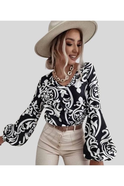 بلوزه بتصميم انيق من style – عنوان الأنوثة الطاغية